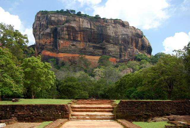 Dambulla,Sigiriya daytour2 of muthulankatours